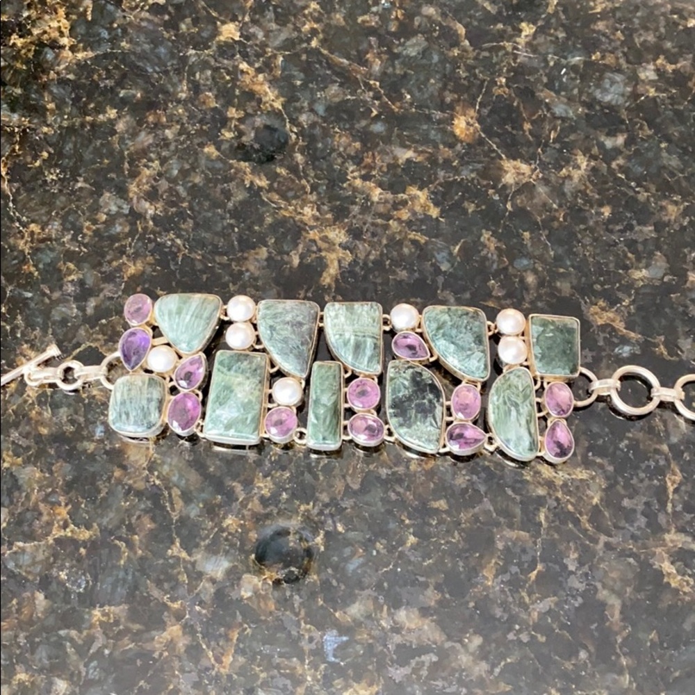 ⭐️ Genuine Jade and Amethyst Bracelet - Picture 2 of 5